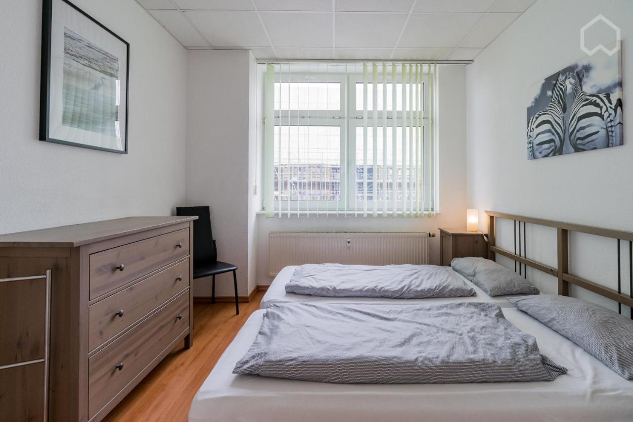 Spacious And Modern Furnished For 10 Guests Berlino