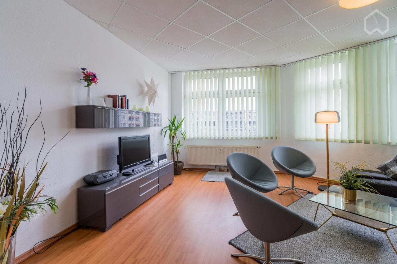 Spacious And Modern Furnished For 10 Guests *
