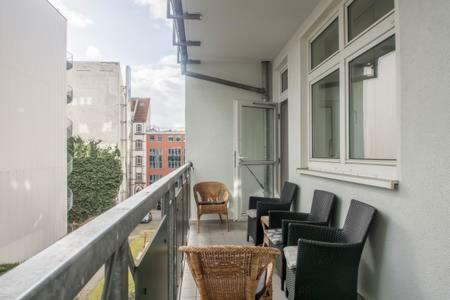 Spacious And Modern Furnished For 10 Guests Appartamento